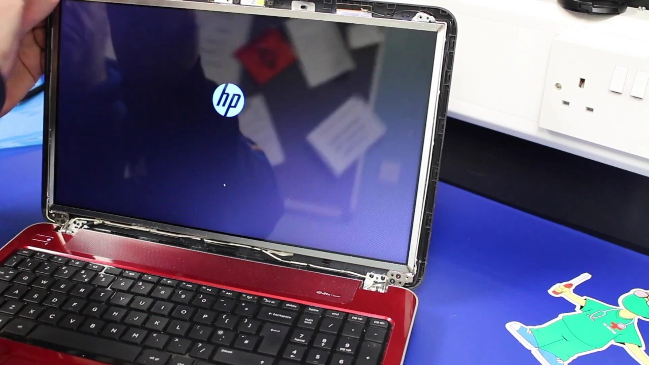 Laptop ekran değişimi LCD panel — Perpa LaptopServisi.tr